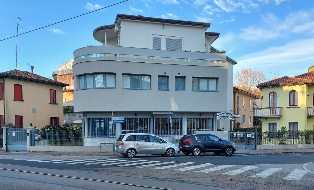 Marconi House Hotel Mestre Bagian luar foto
